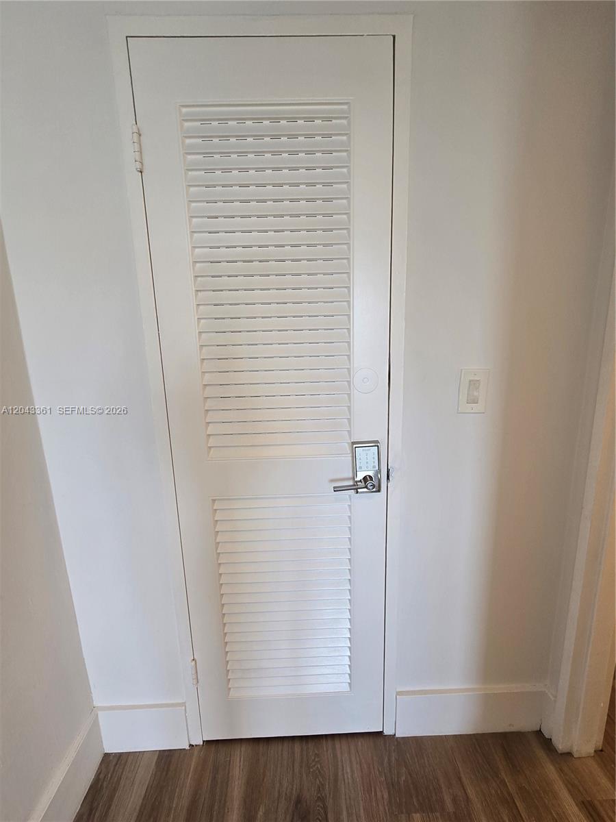 5601 Collins Avenue 520 Property Photo 19