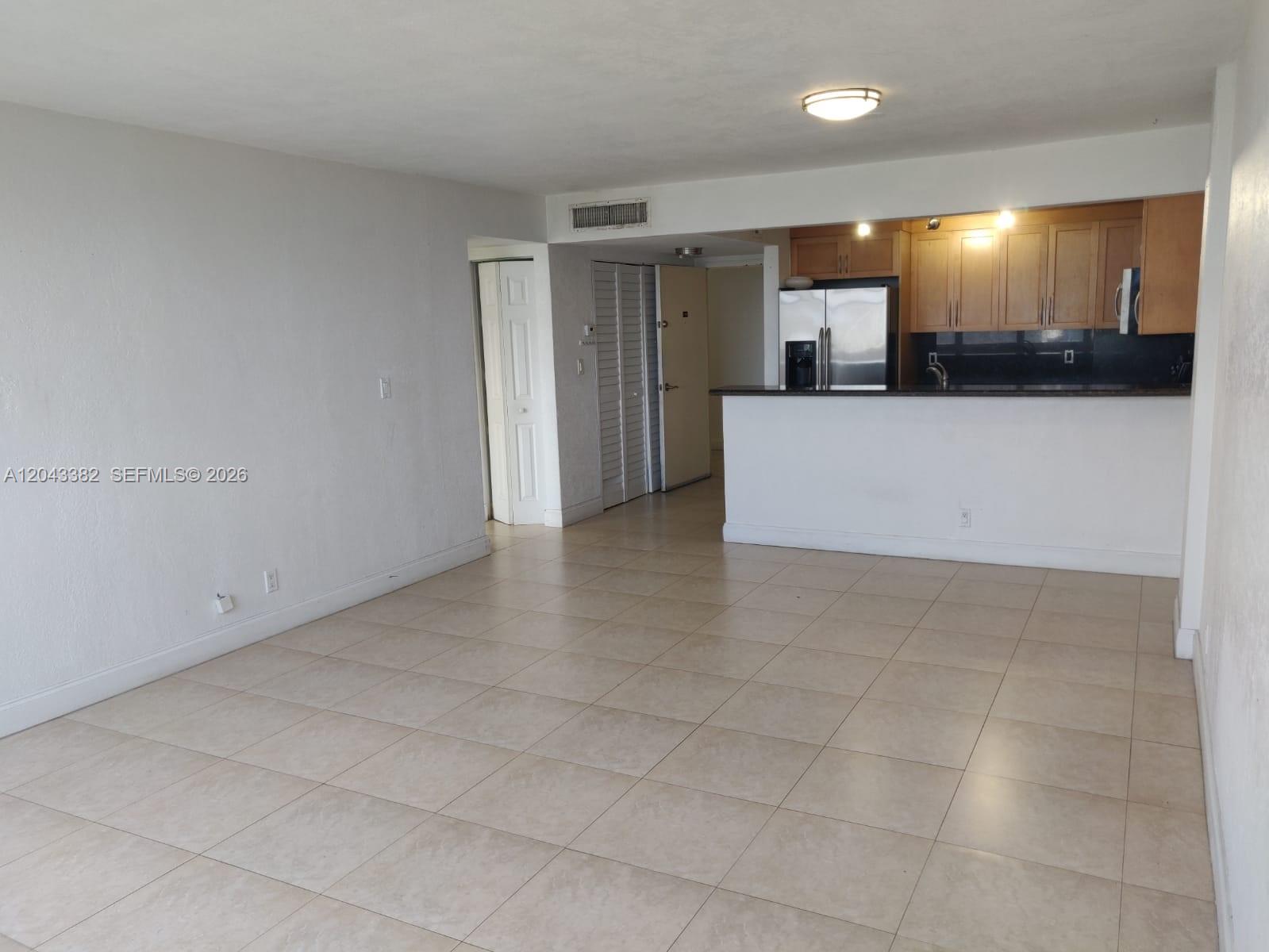 9001 Sw 77th Avenue C606 Property Photo 8