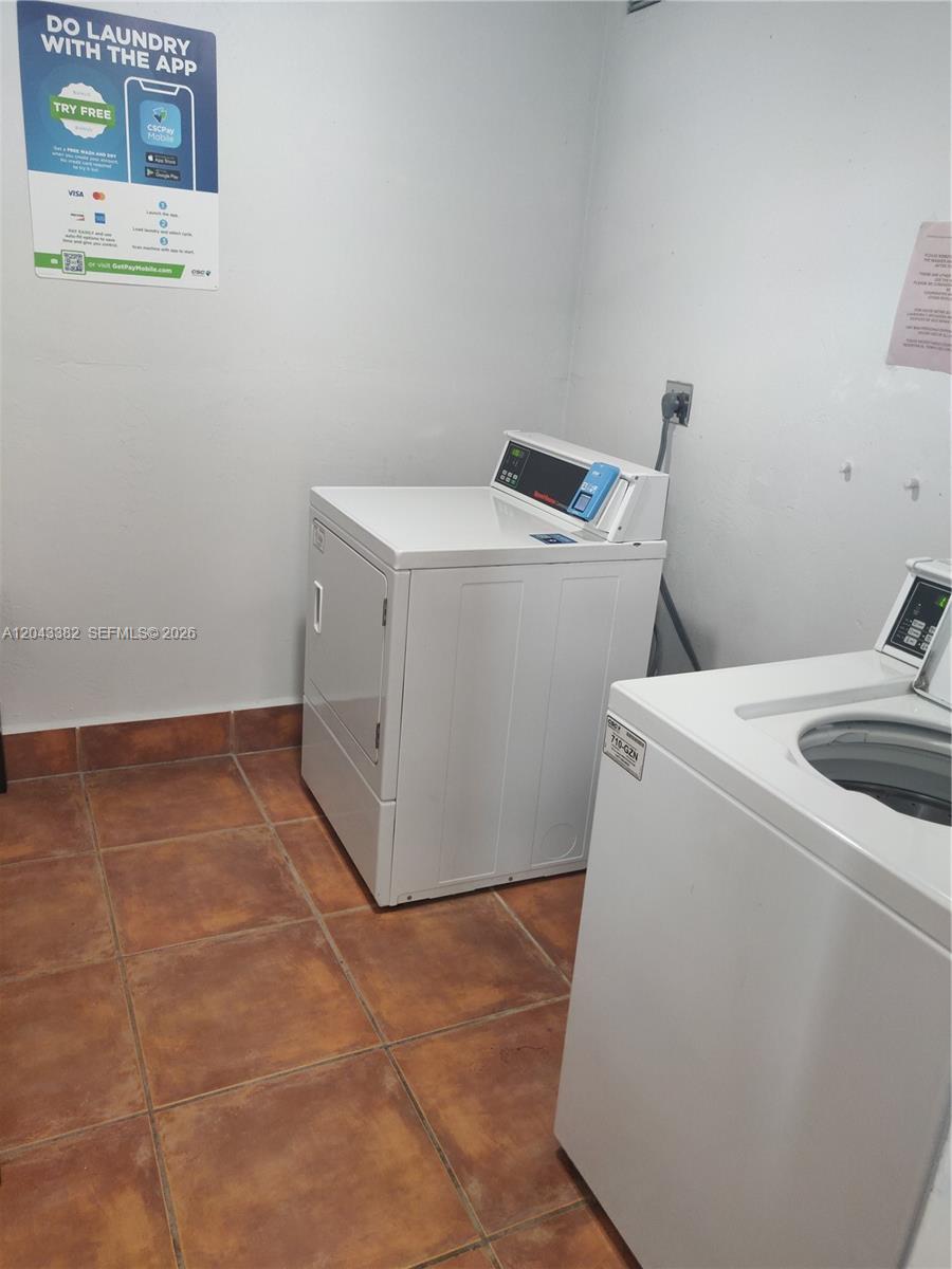 9001 Sw 77th Avenue C606 Property Photo 12