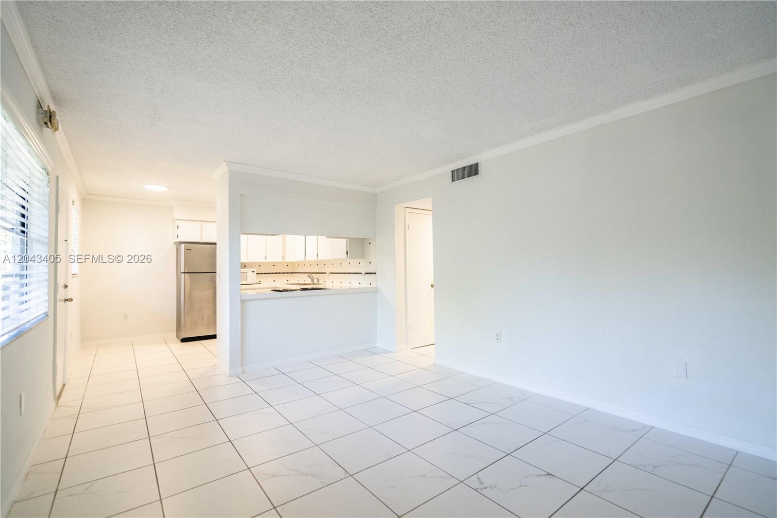 3265 Virginia Street 18 Property Photo 3