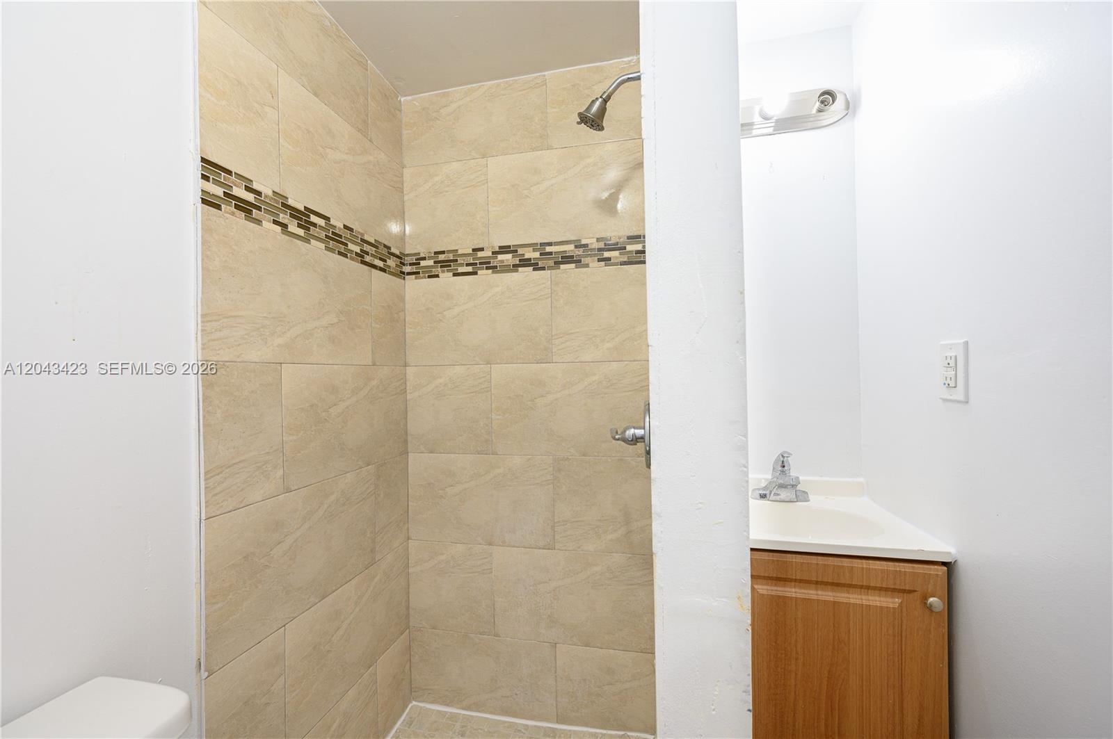 8057 Ne 1st Avenue 2 Property Photo 5