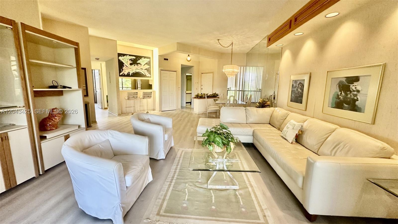 7472 La Paz Boulevard 301 Property Photo 1