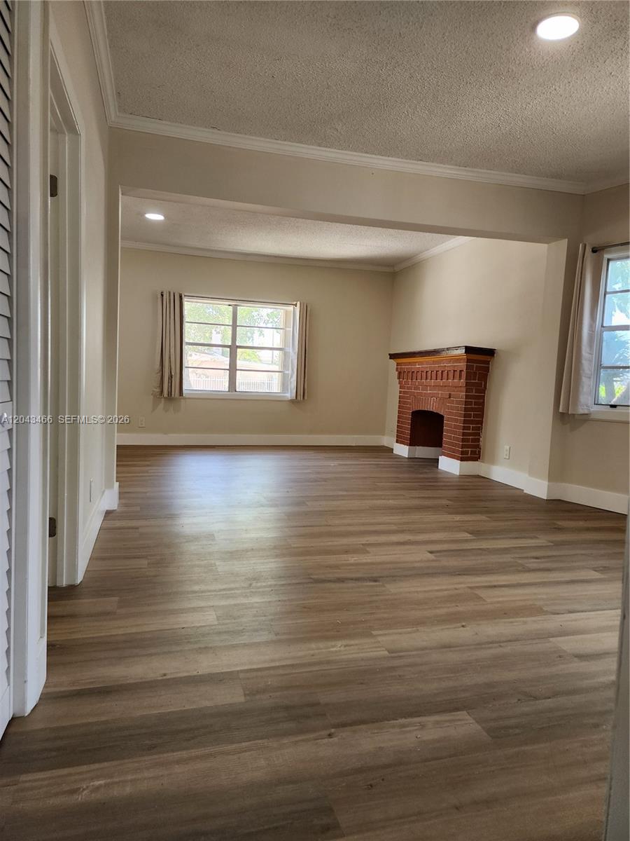103 Nw 35th Street Property Photo 4