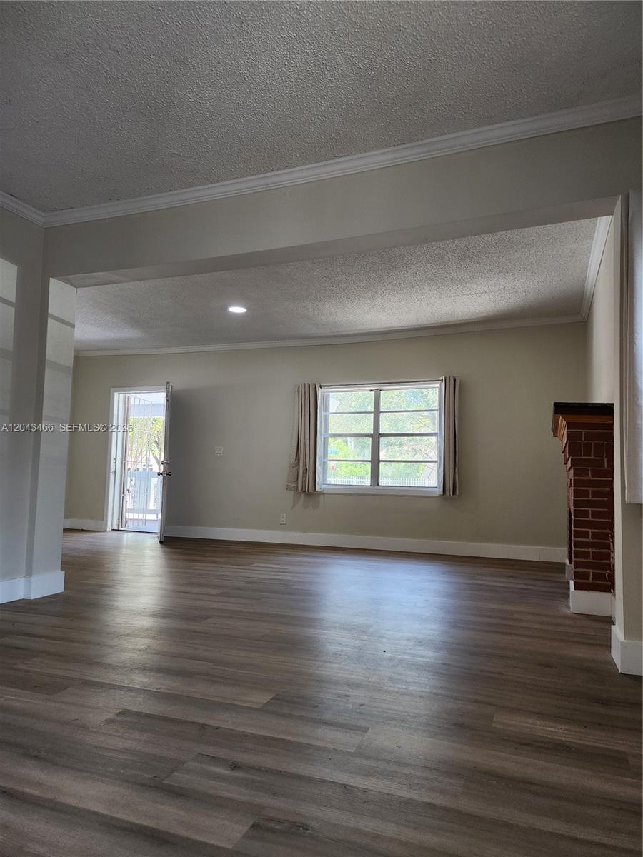 103 Nw 35th Street Property Photo 5