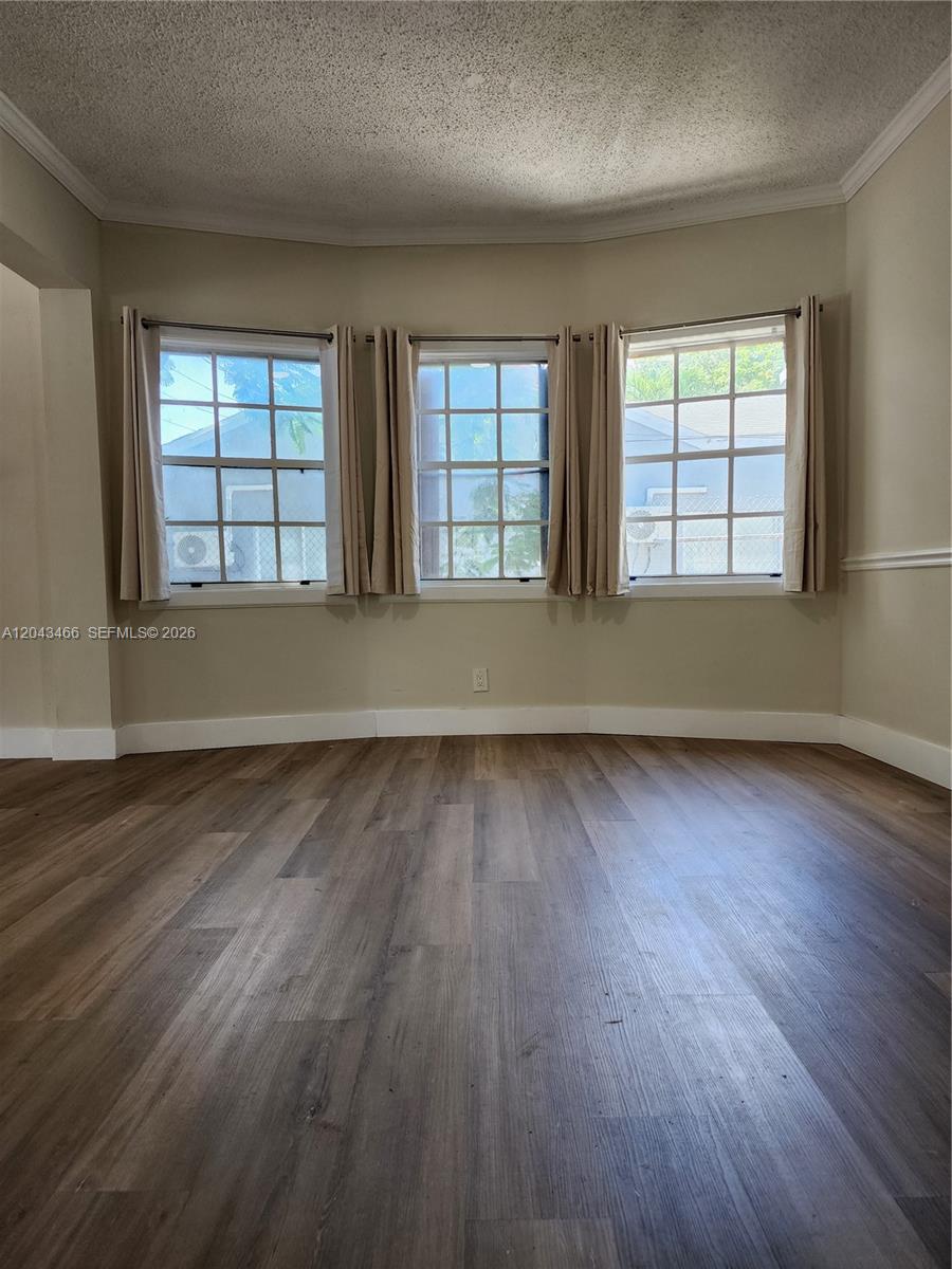 103 Nw 35th Street Property Photo 9