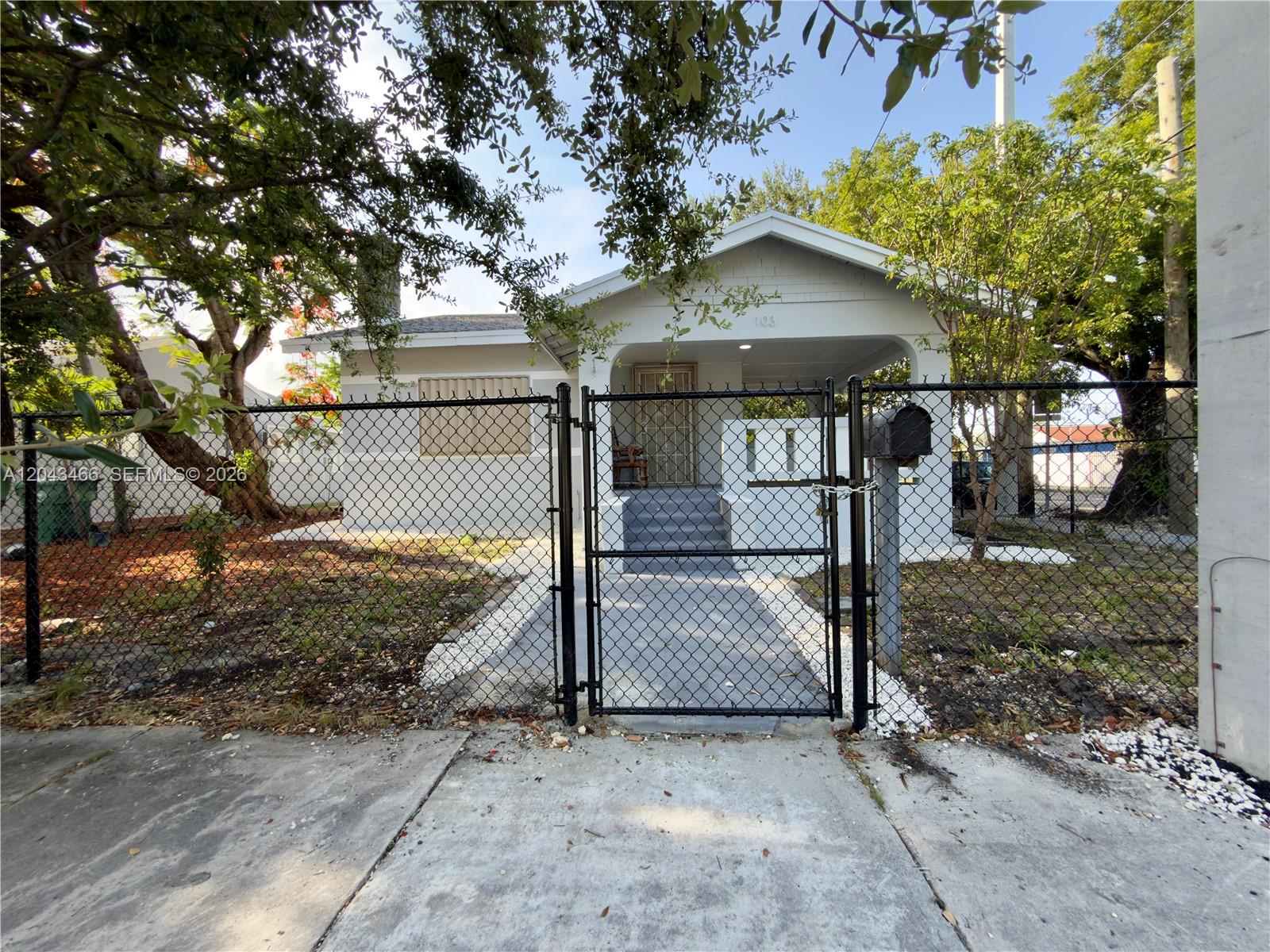 103 Nw 35th Street Property Photo 31