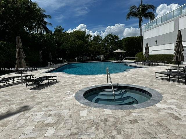 17050 N Bay Road 407 Property Photo 27