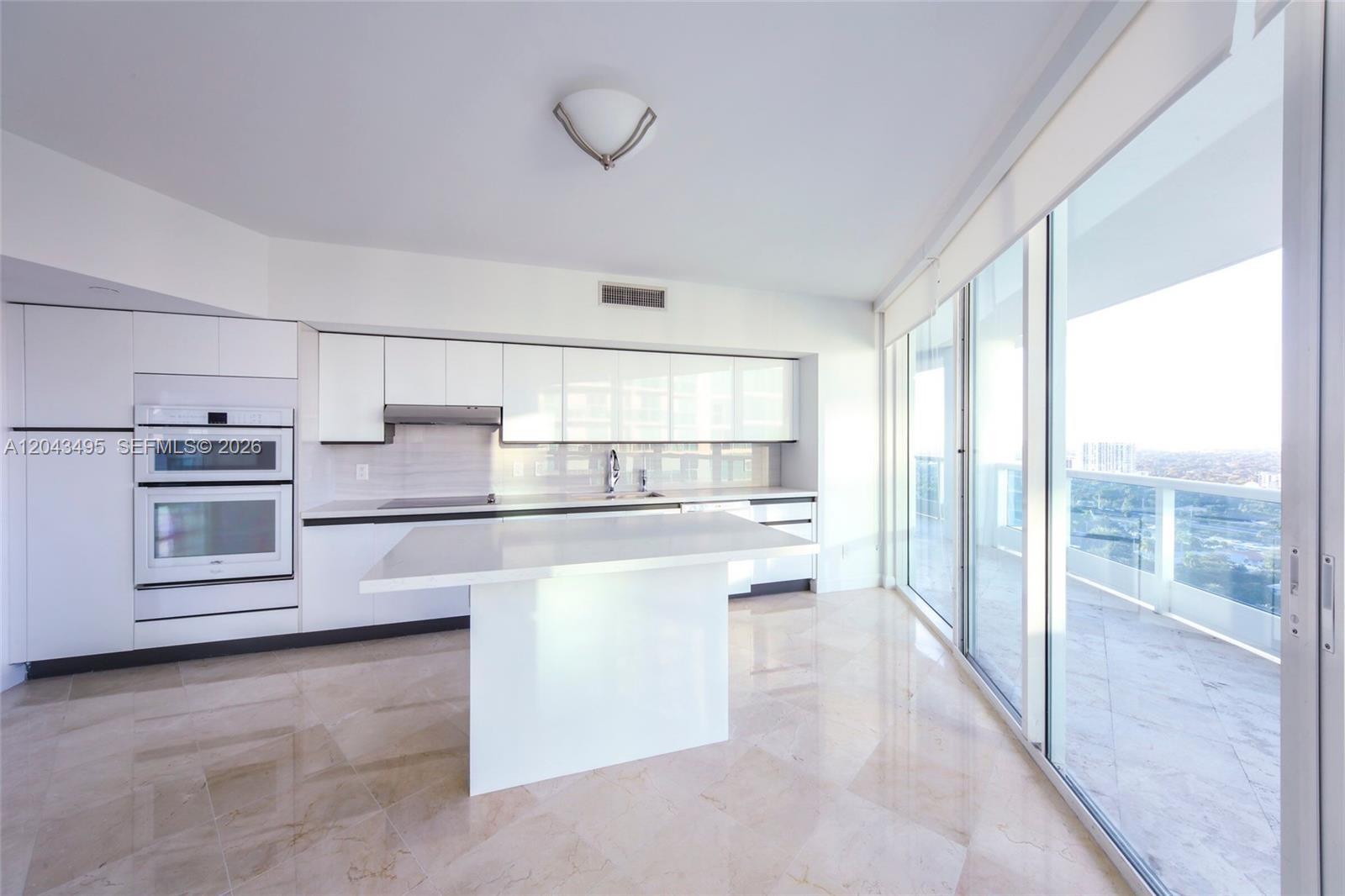 2127 Brickell Avenue 2504 Property Photo 11