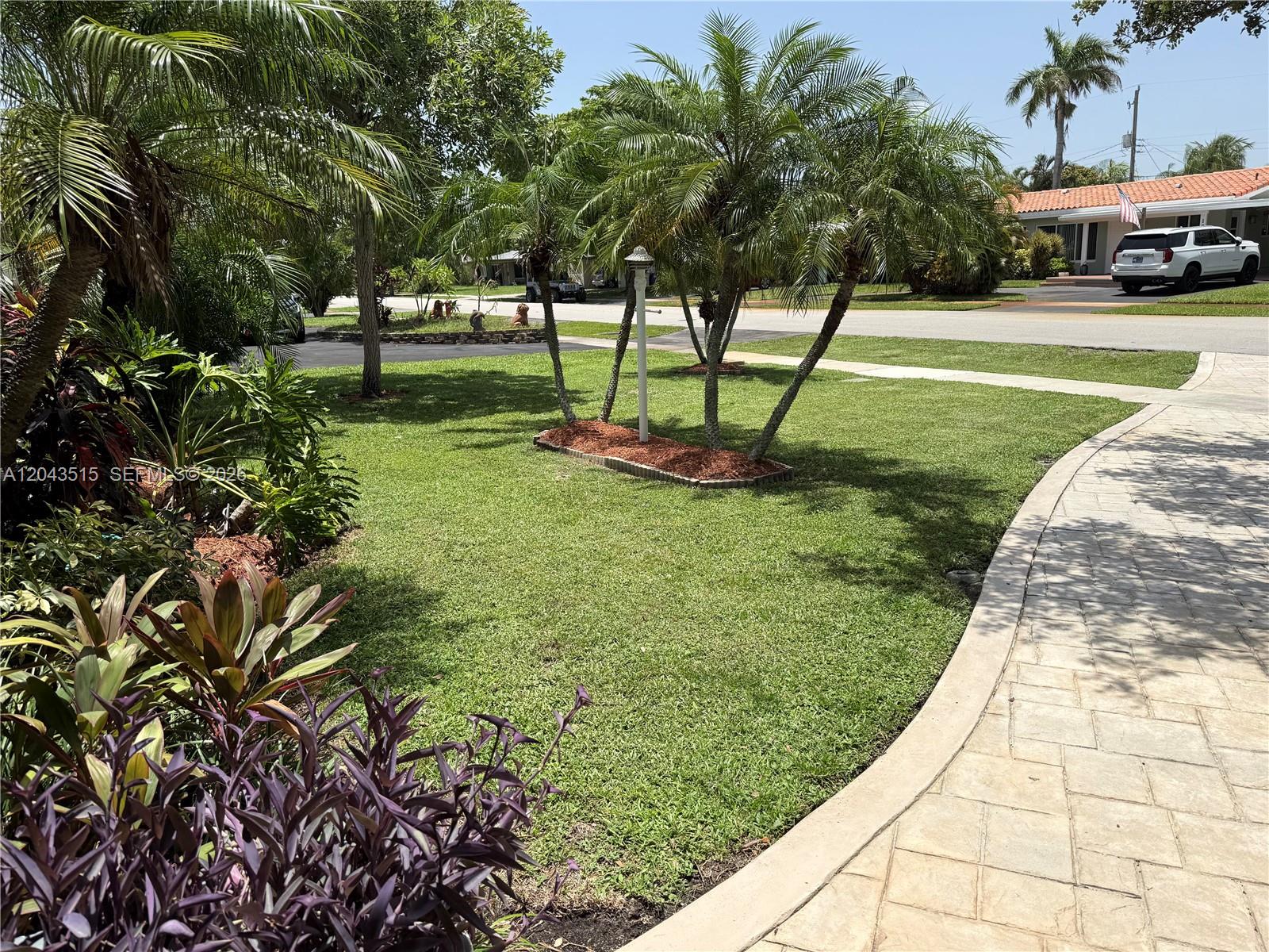 1232 Sw 1st Avenue Property Photo 5