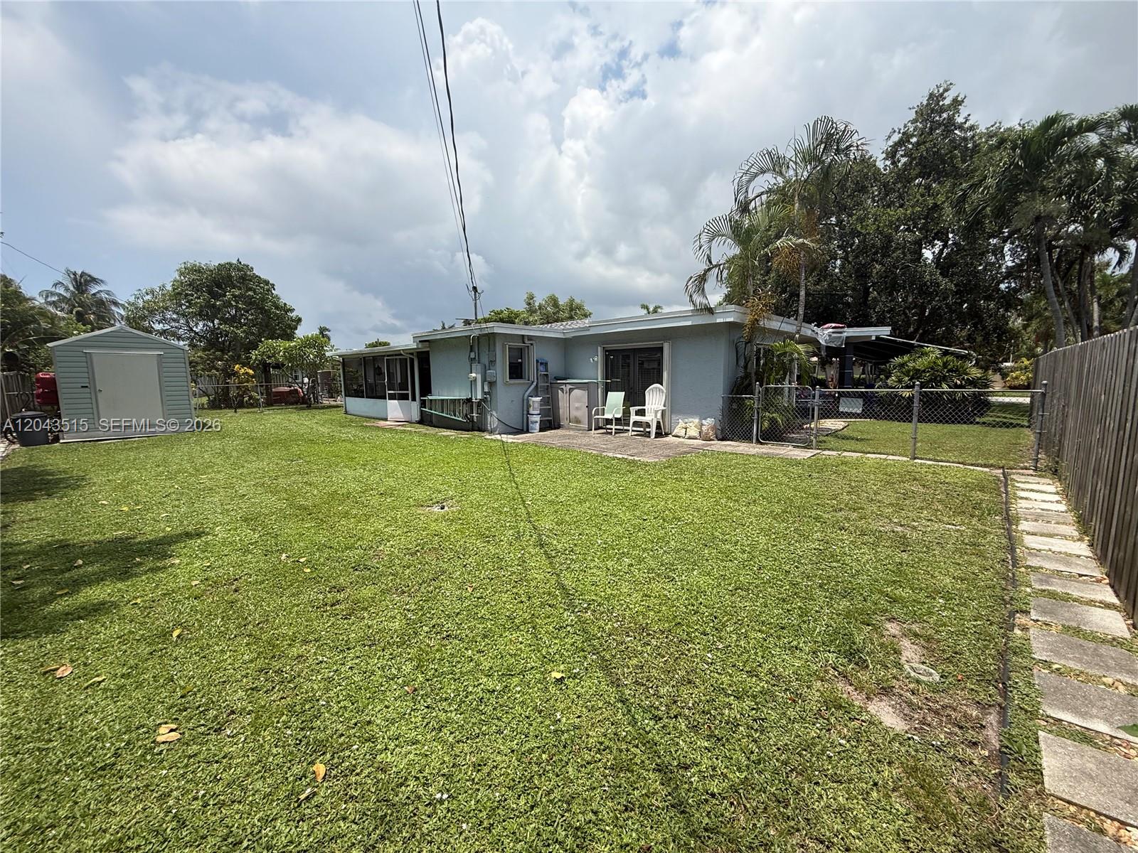 1232 Sw 1st Avenue Property Photo 7