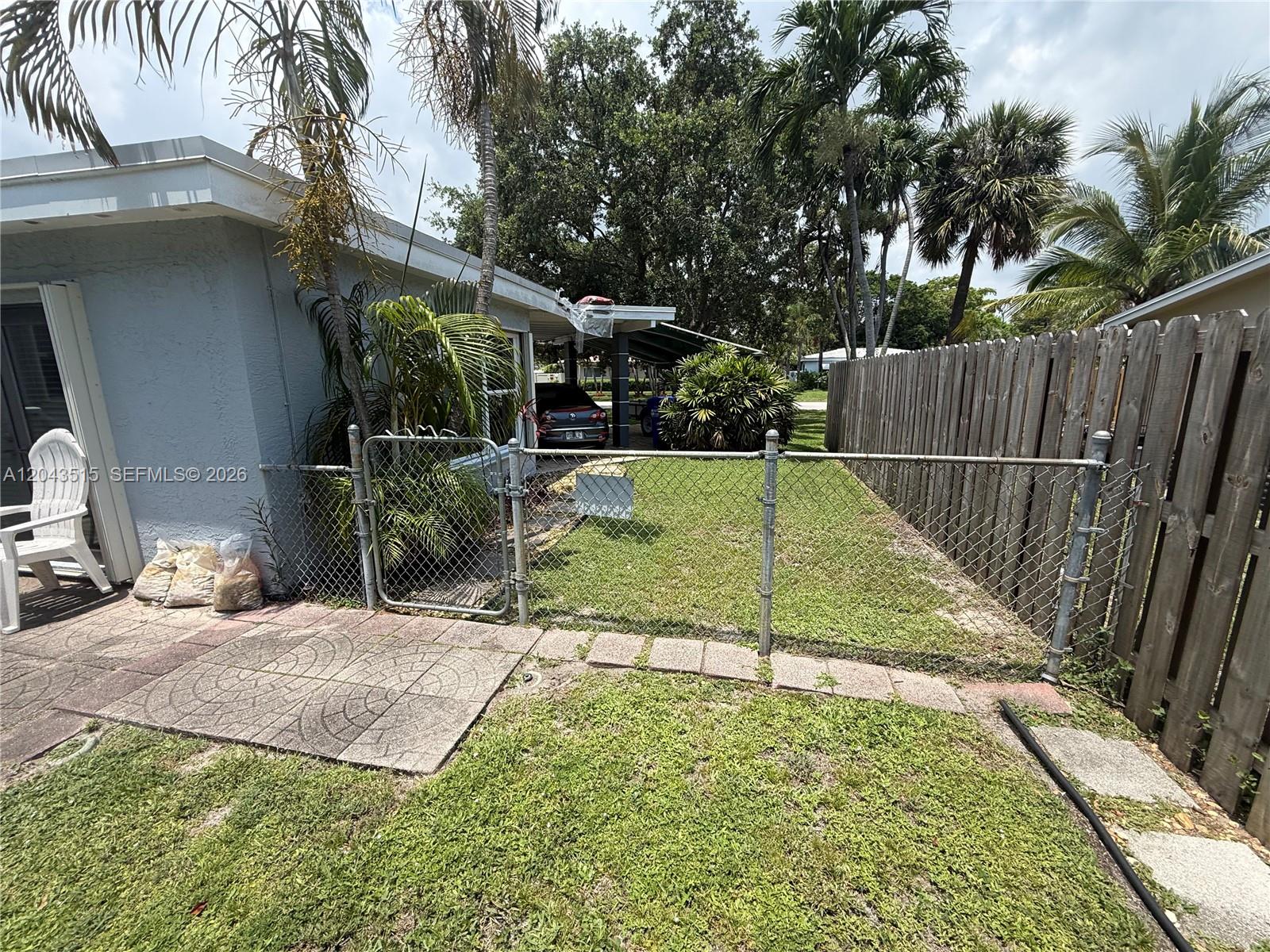 1232 Sw 1st Avenue Property Photo 8