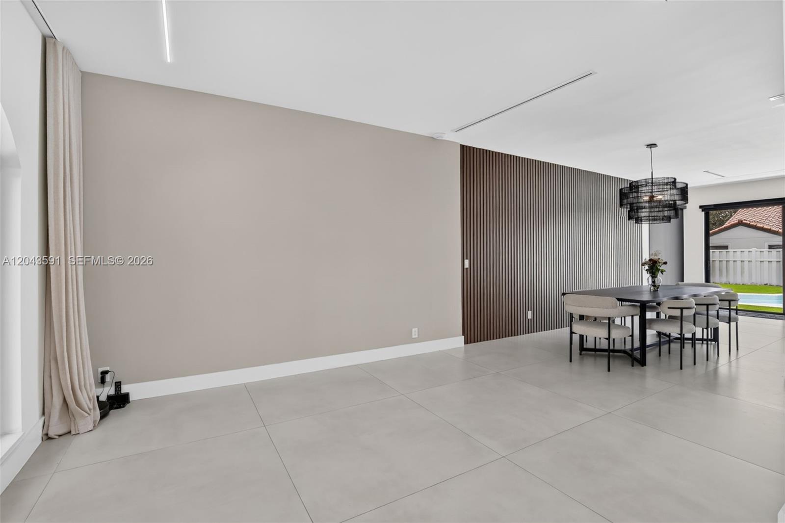 10746 Charleston Place Property Photo 18