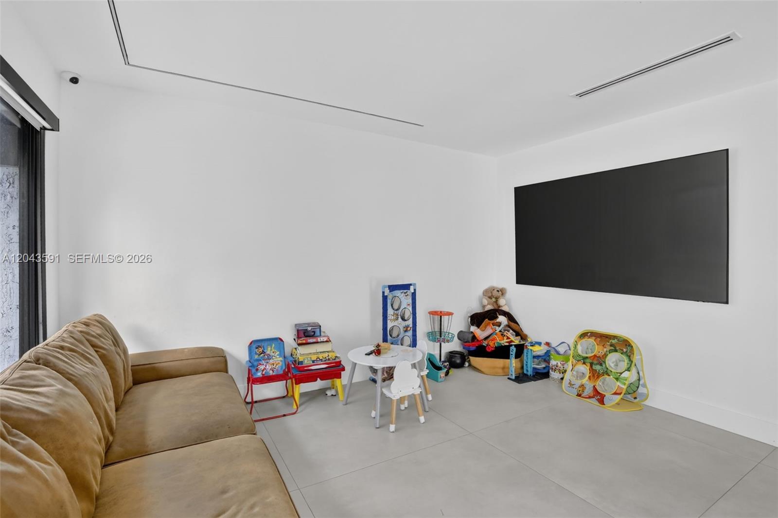 10746 Charleston Place Property Photo 39