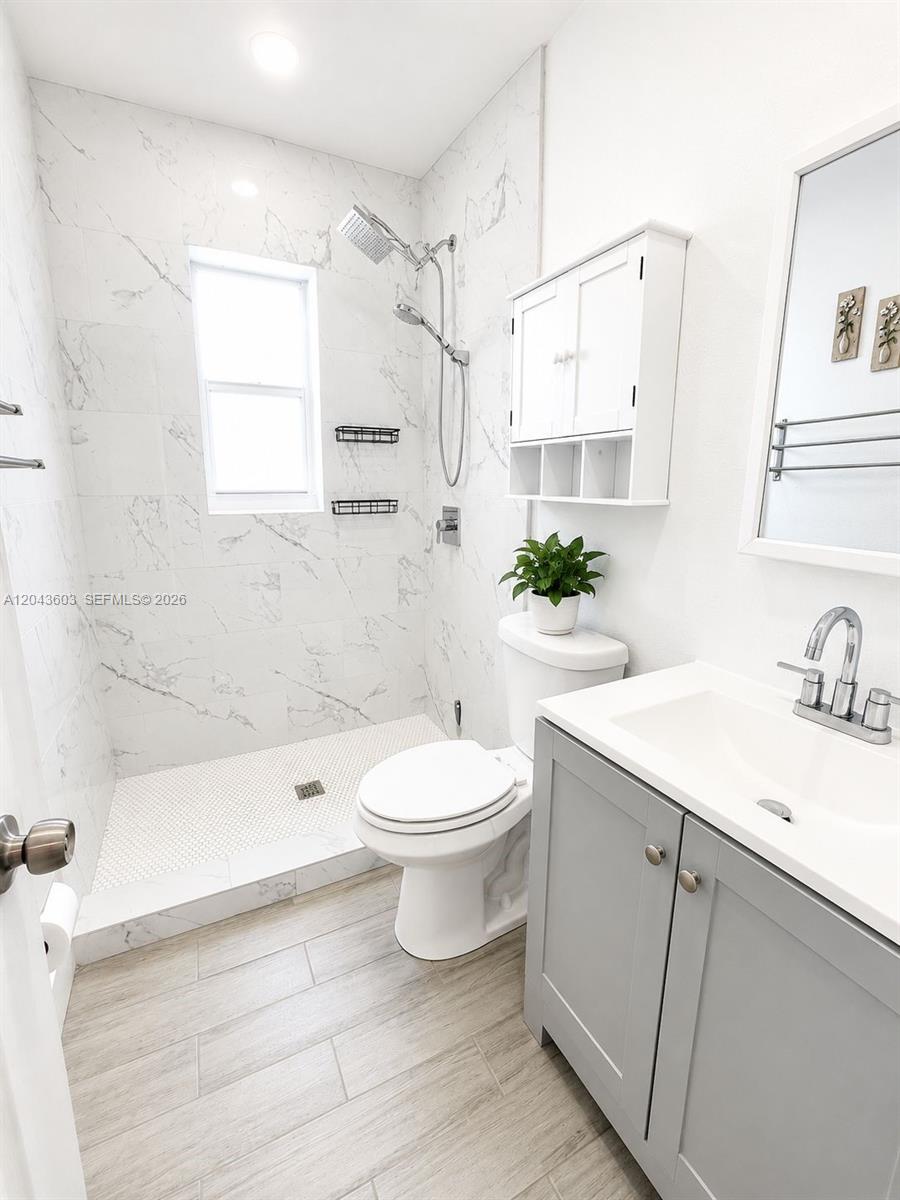 59 E 10th Street Property Photo 7