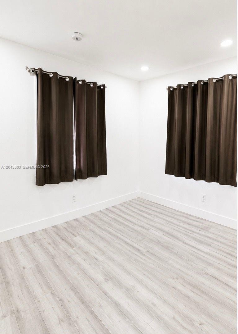 59 E 10th Street Property Photo 9