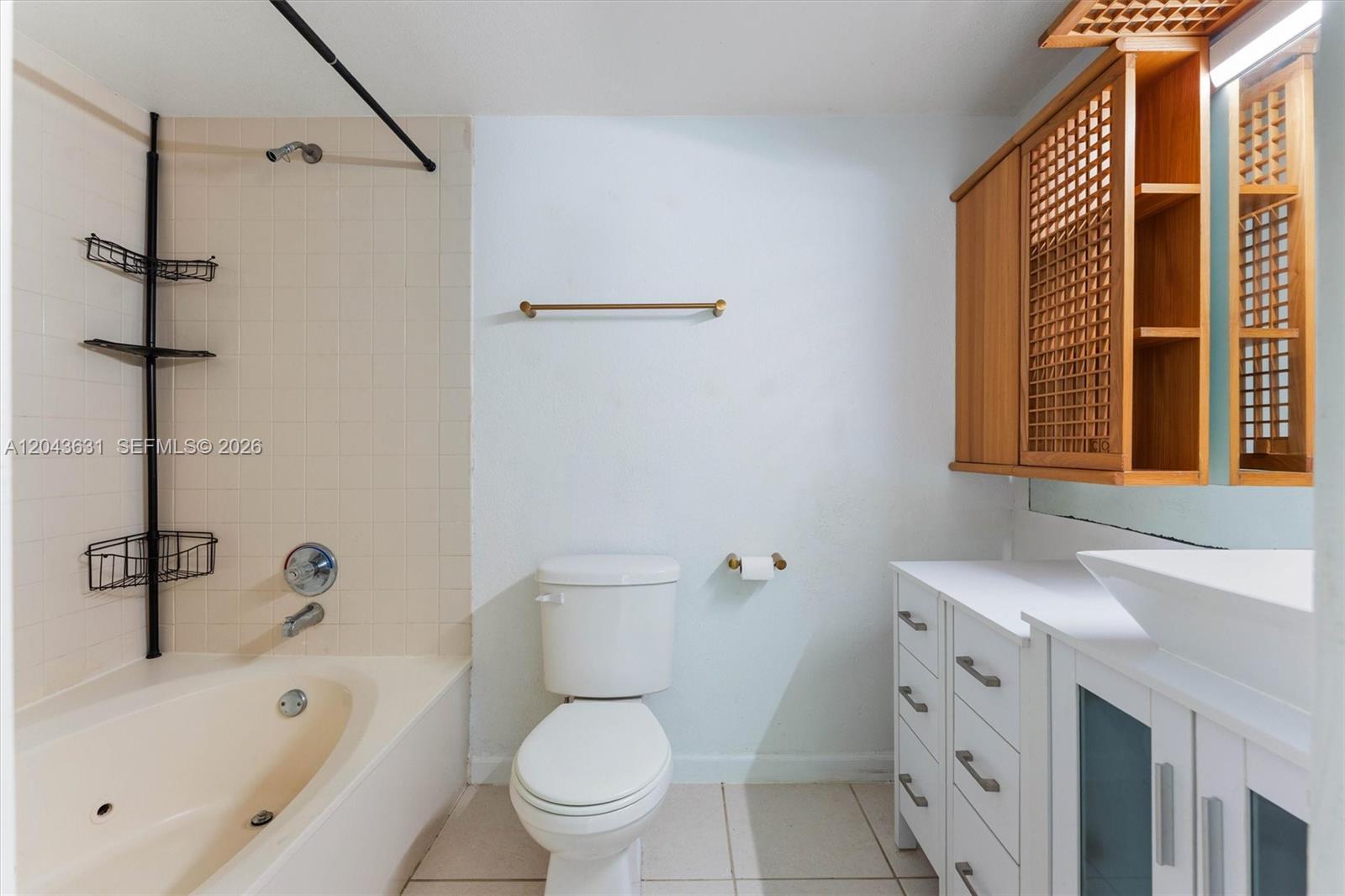 8111 Severn Drive D Property Photo 24