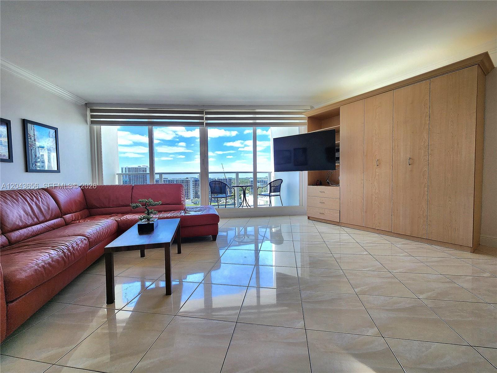 3505 S Ocean Drive 1103 Property Photo 4
