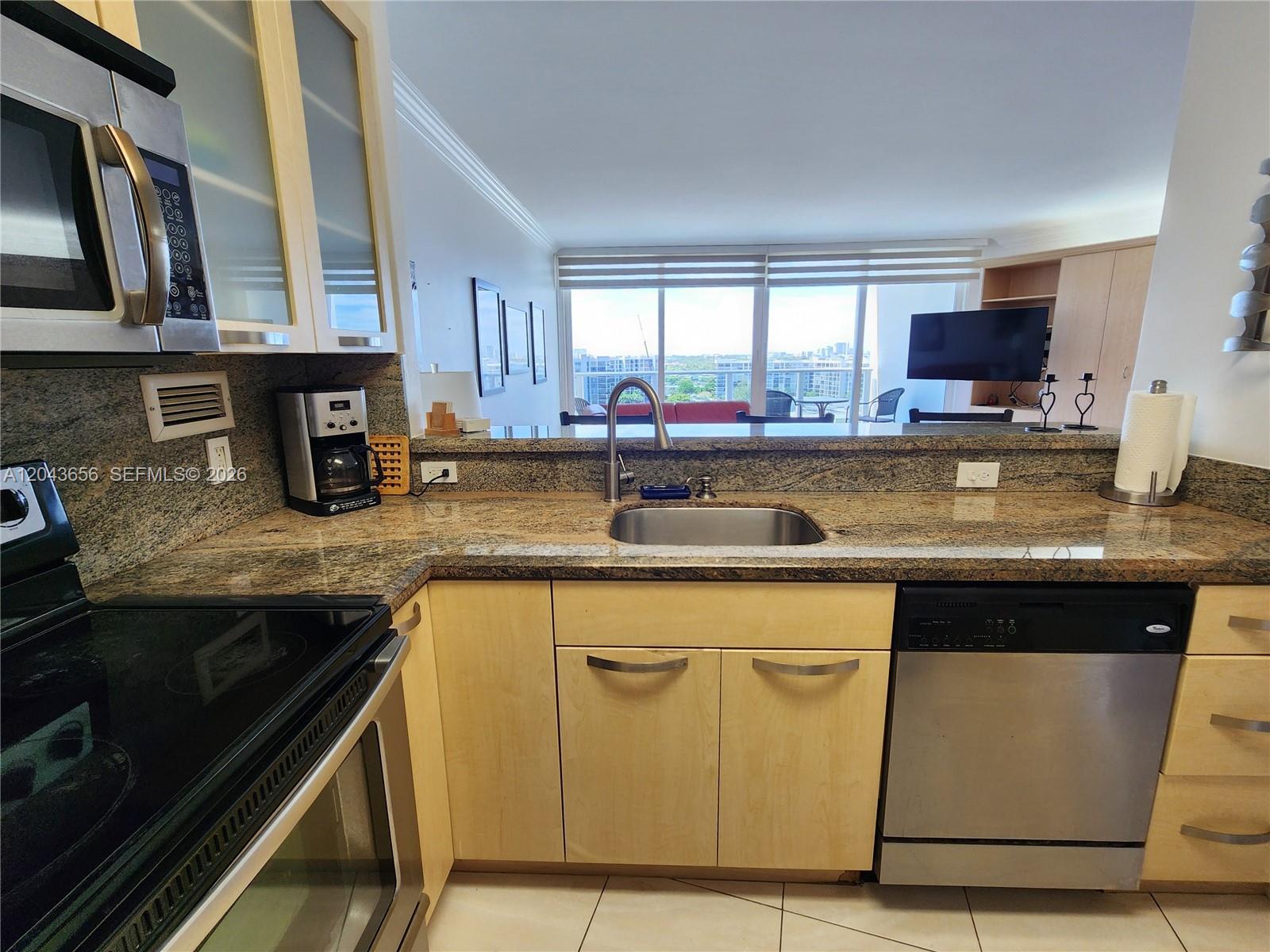 3505 S Ocean Drive 1103 Property Photo 10