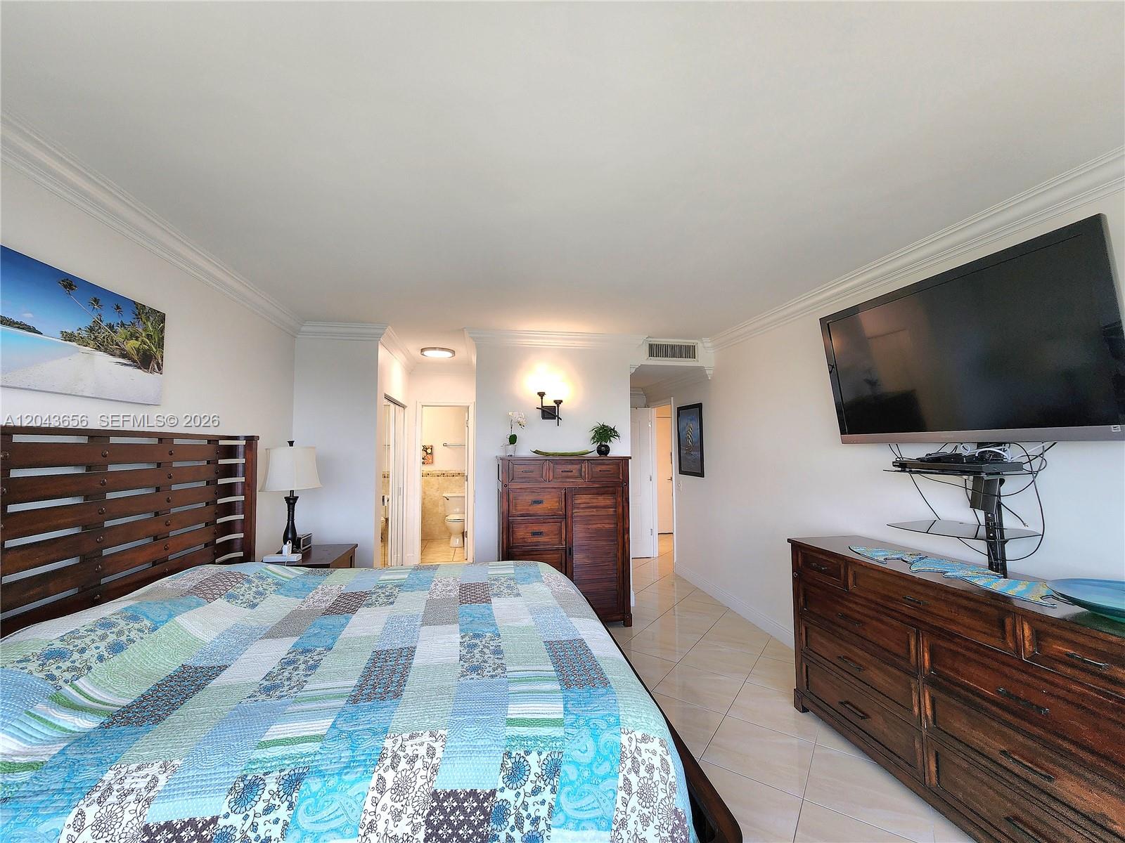 3505 S Ocean Drive 1103 Property Photo 13