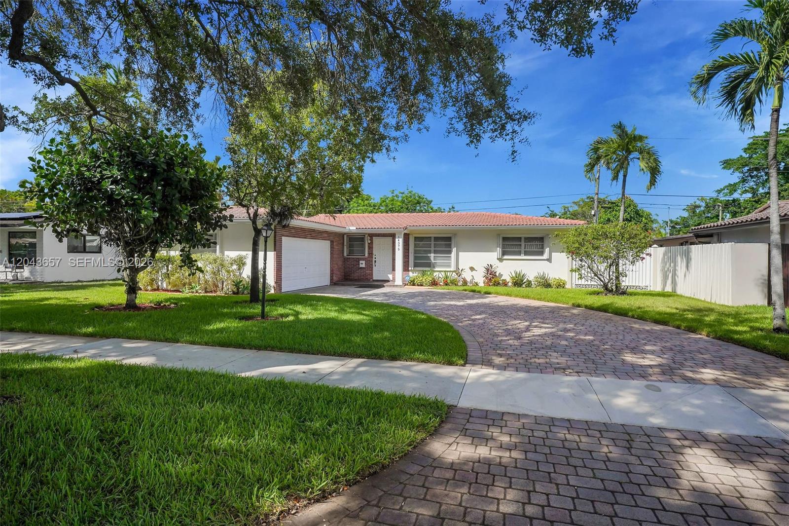14375 Lake Candlewood Court Property Photo 1