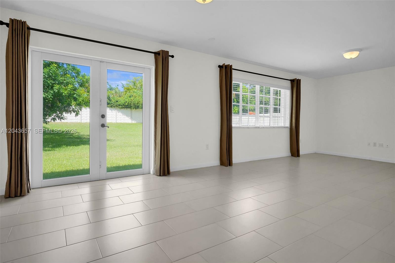 14375 Lake Candlewood Court Property Photo 10