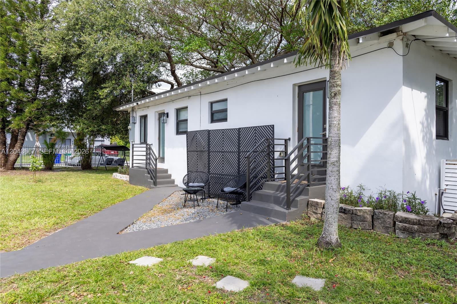A12043667 Property Photo 15