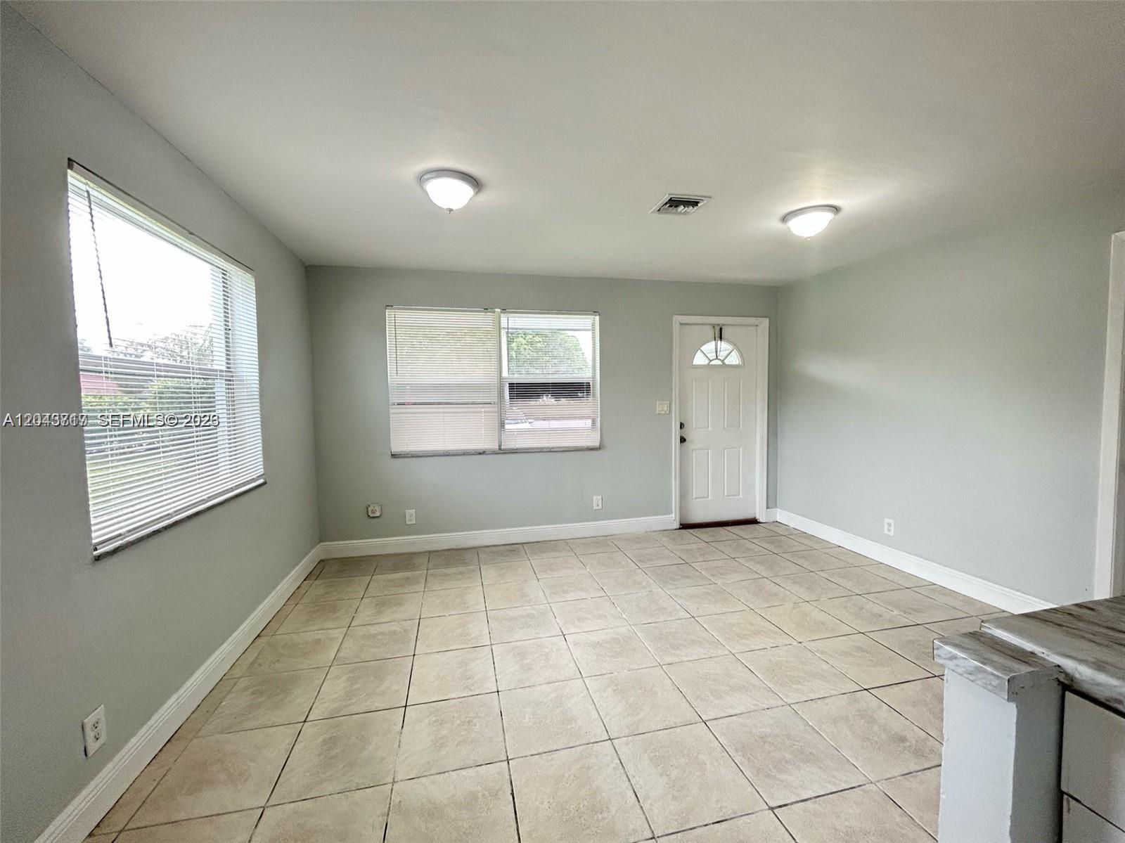 101 Nw 13th Avenue Property Photo 2