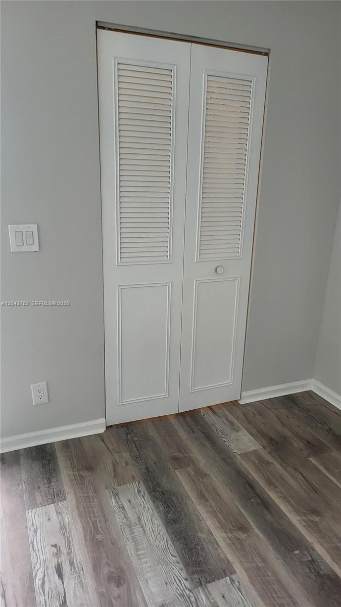 7220 Lake Cir Drive 406 Property Photo 10