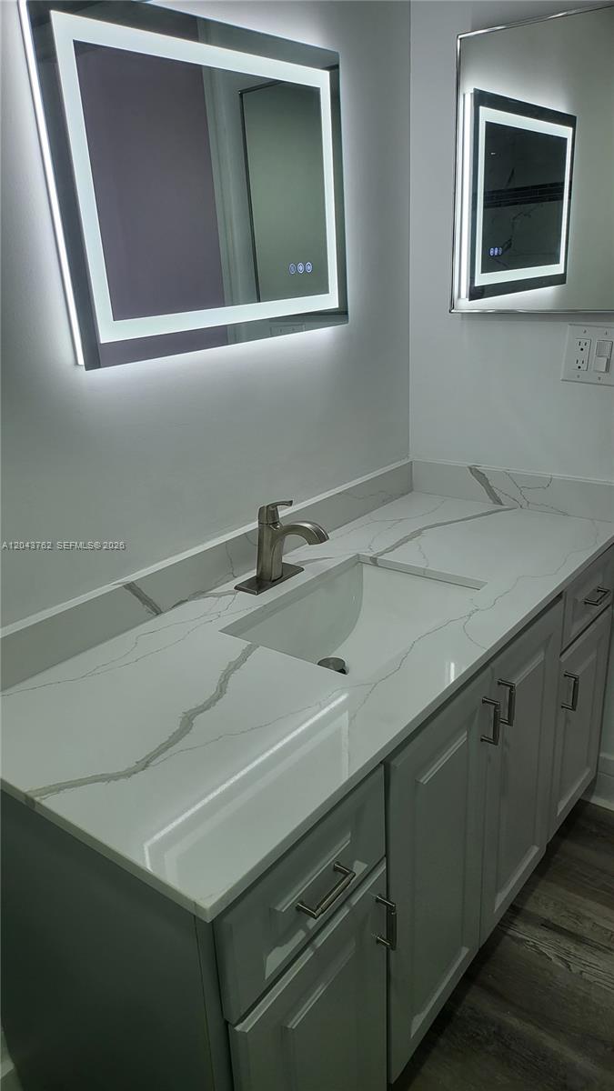 7220 Lake Cir Drive 406 Property Photo 14