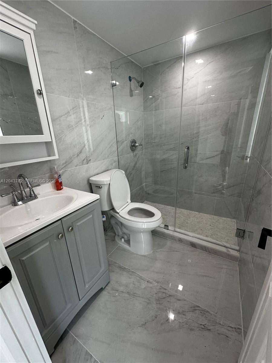 1255 W 49th Place E205 Property Photo 7
