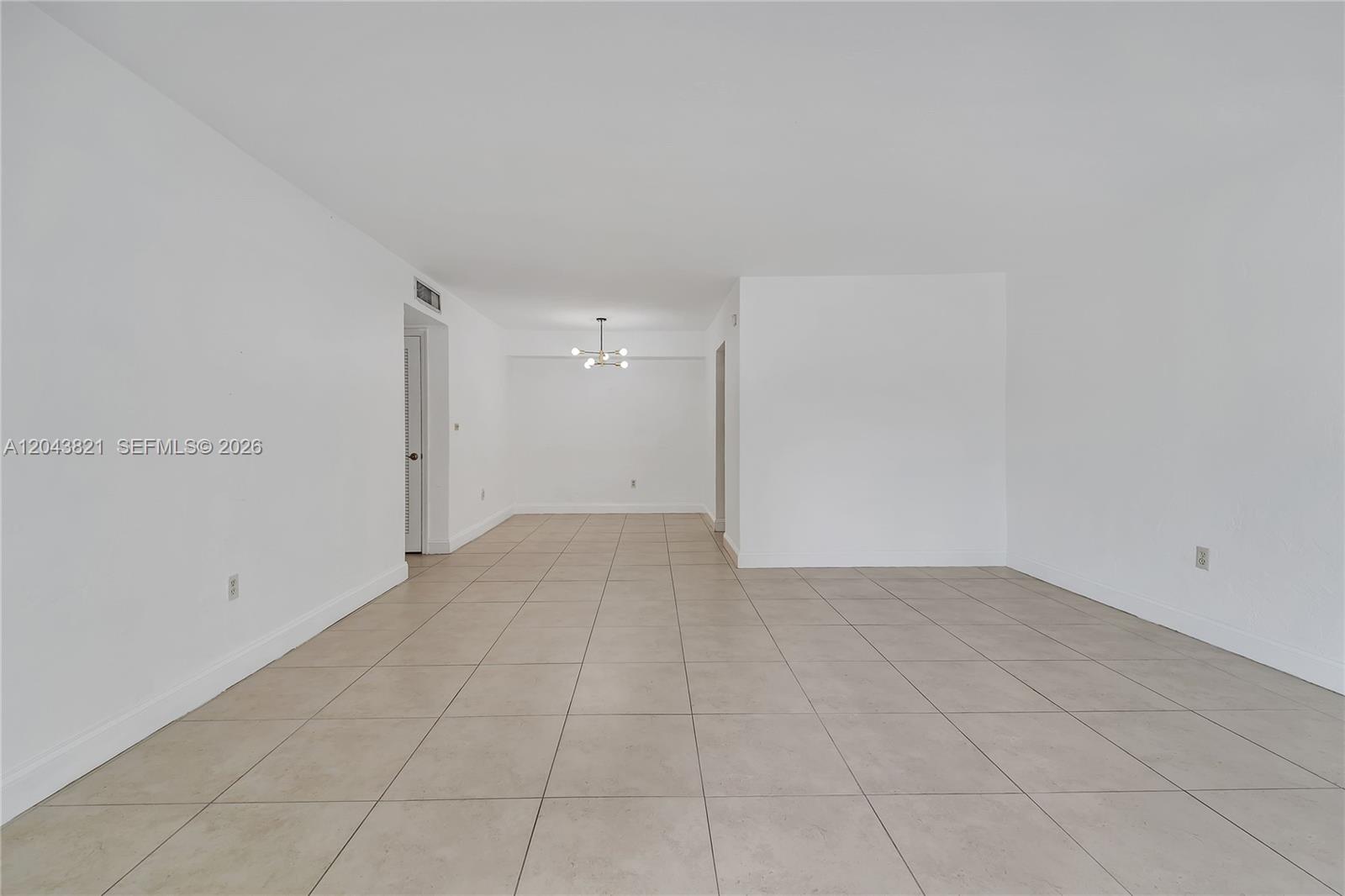 1205 Mariposa Avenue 307 Property Photo 11