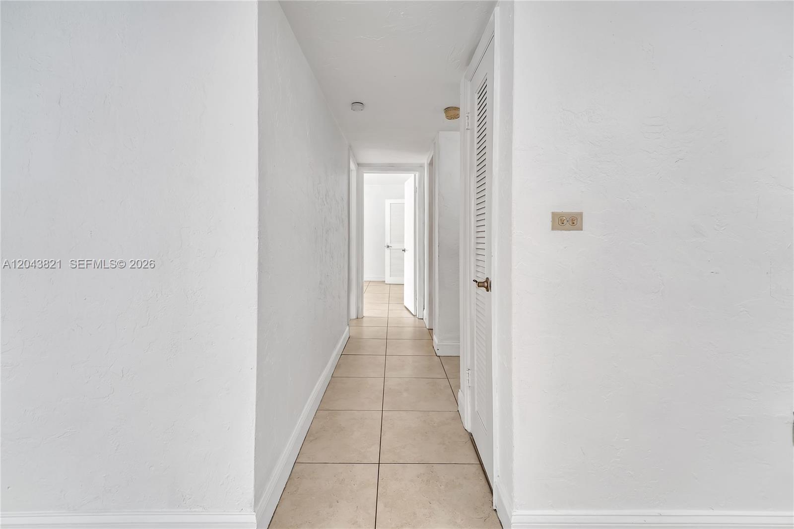 1205 Mariposa Avenue 307 Property Photo 12
