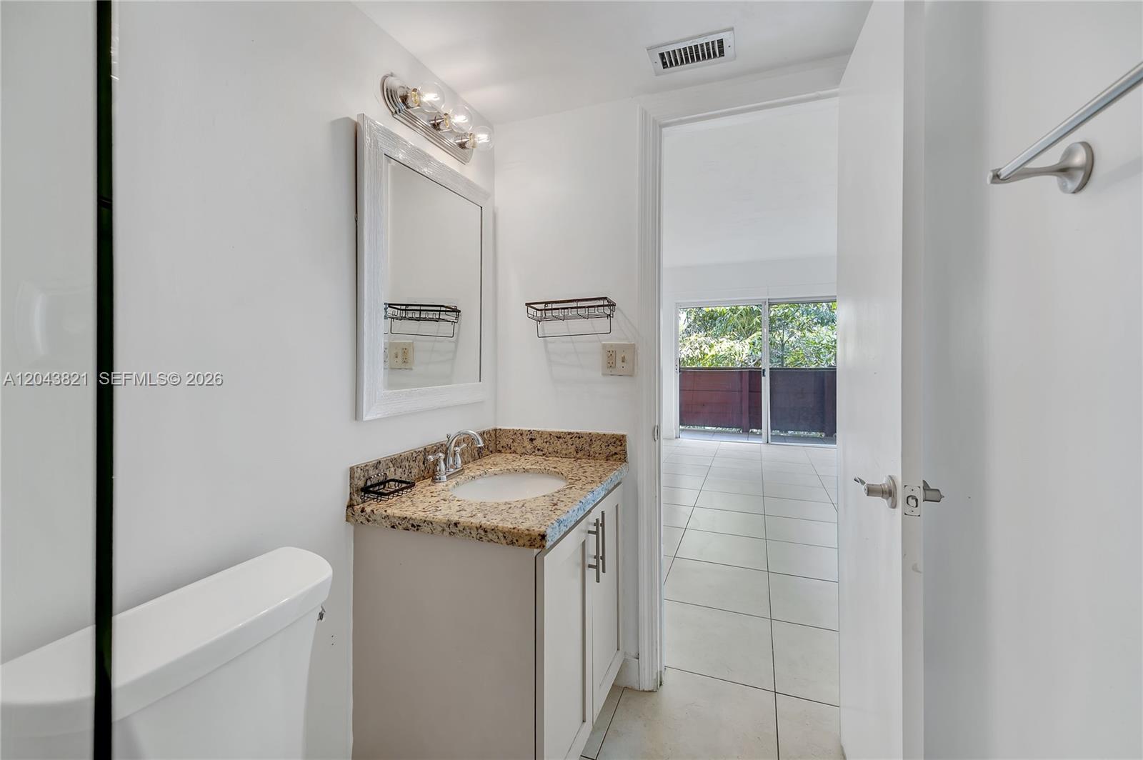 1205 Mariposa Avenue 307 Property Photo 22