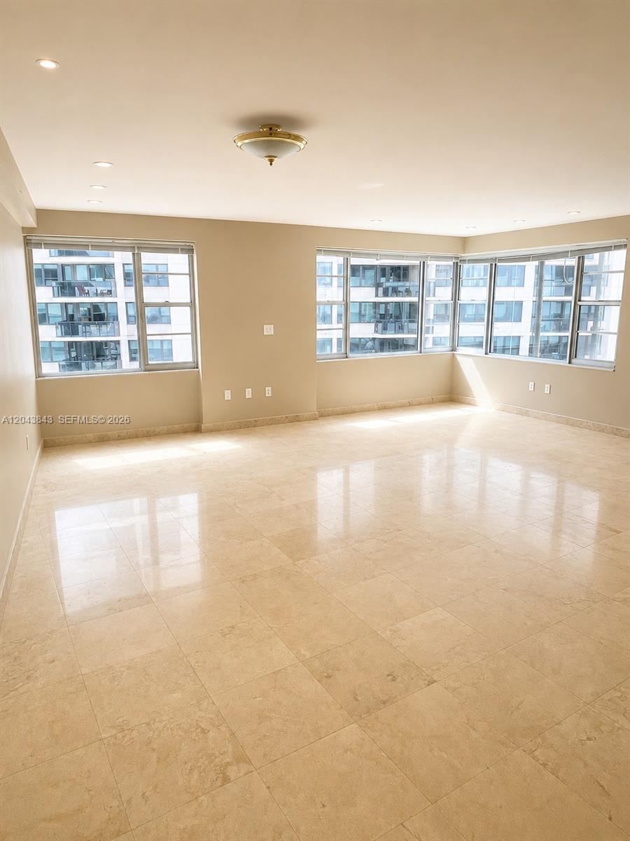 5255 Collins Avenue 7b Property Photo 7
