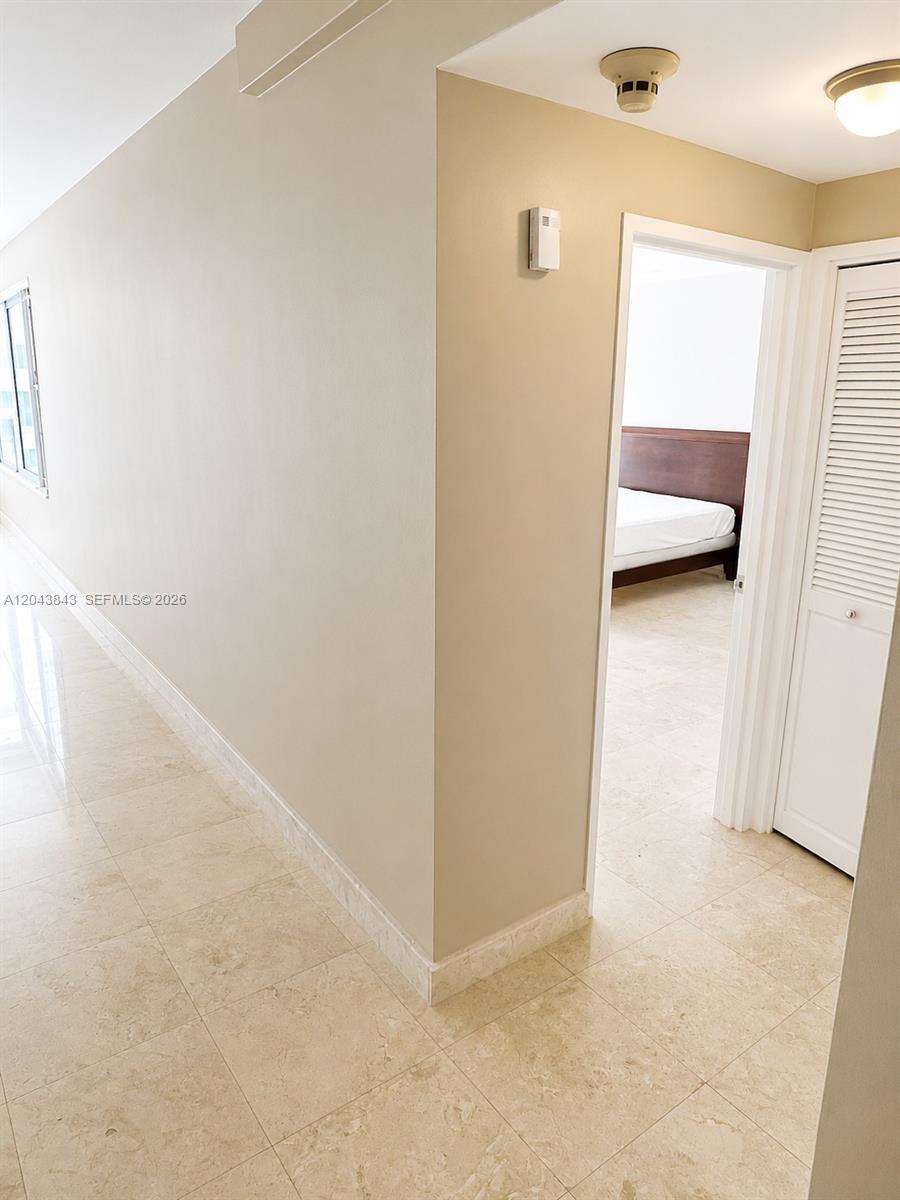 5255 Collins Avenue 7b Property Photo 15