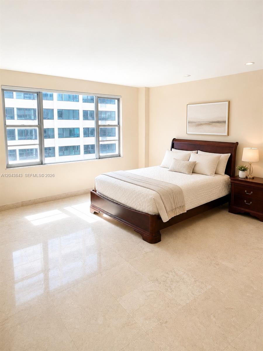 5255 Collins Avenue 7b Property Photo 16