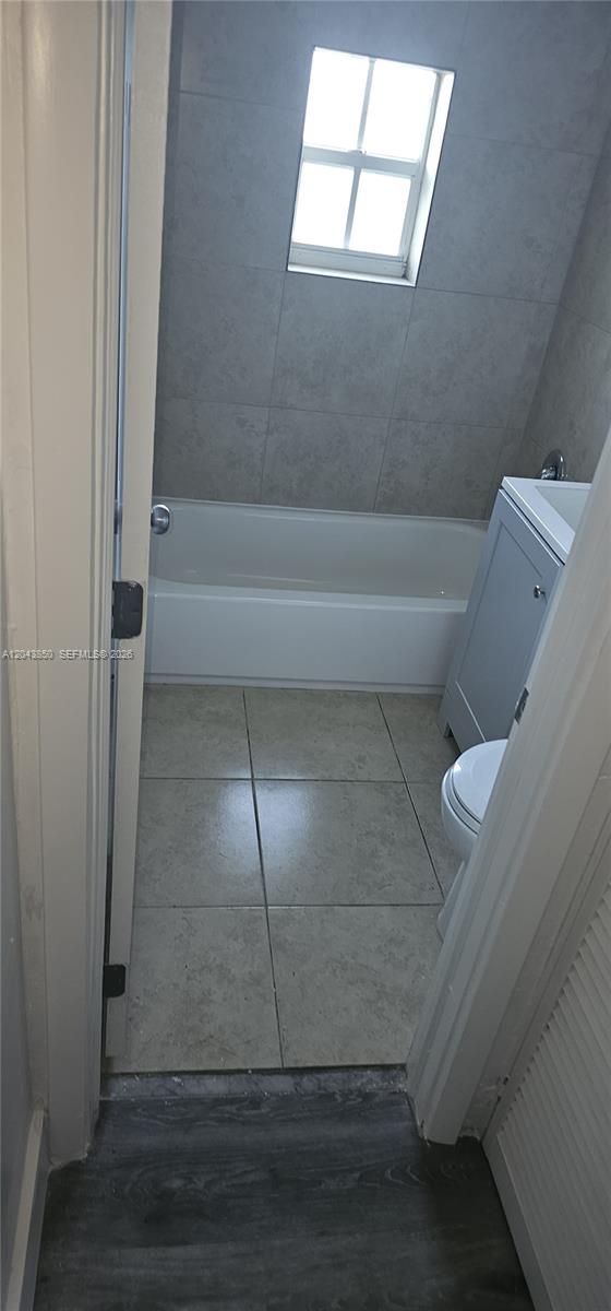 A12043850 Property Photo 9