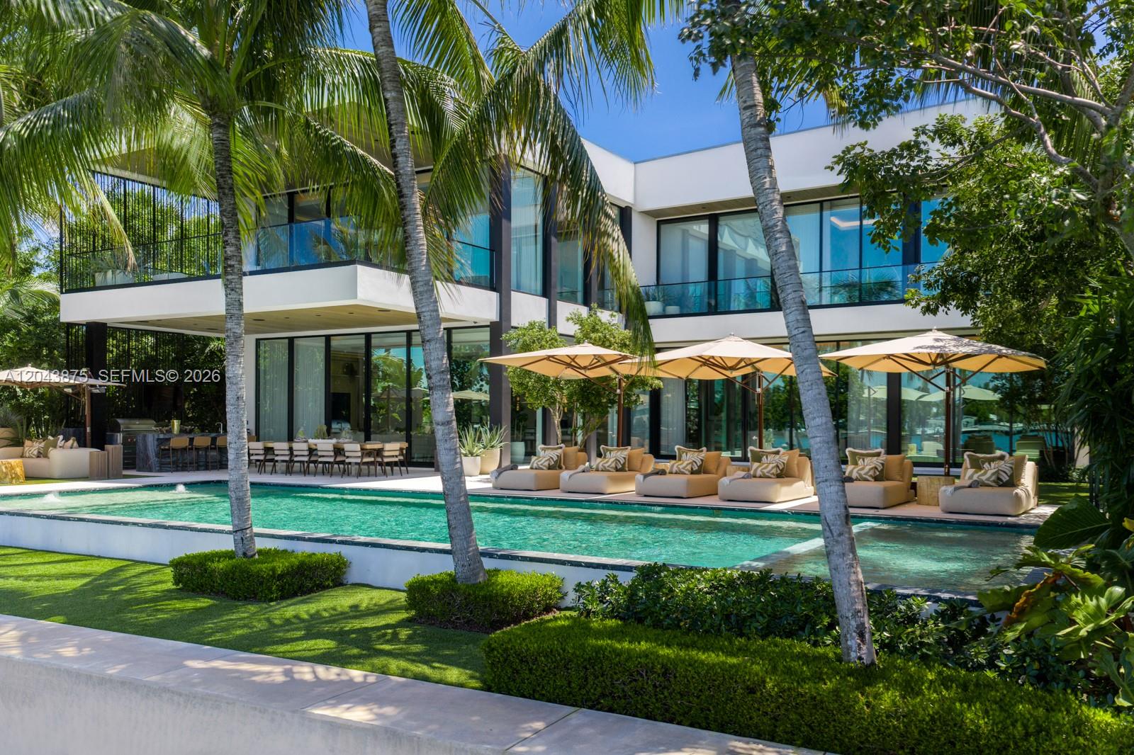 58 La Gorce Circle