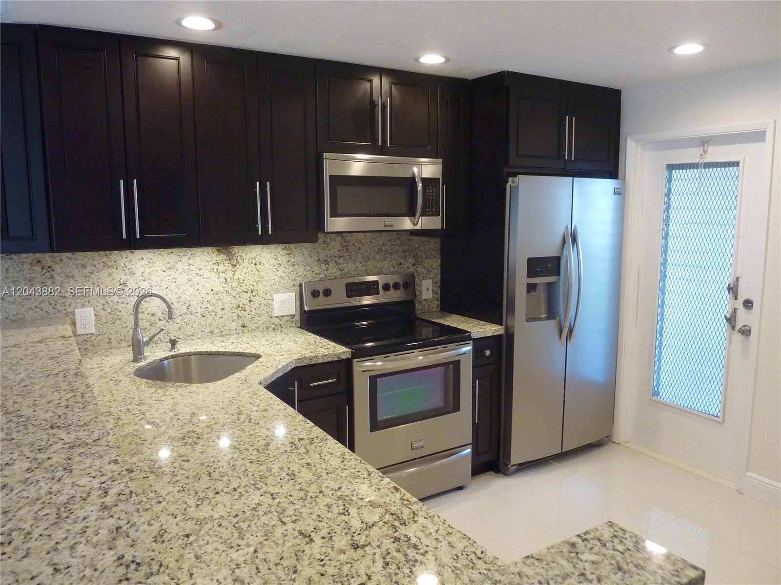 3200 N Palm Aire Drive 305 Property Photo 1