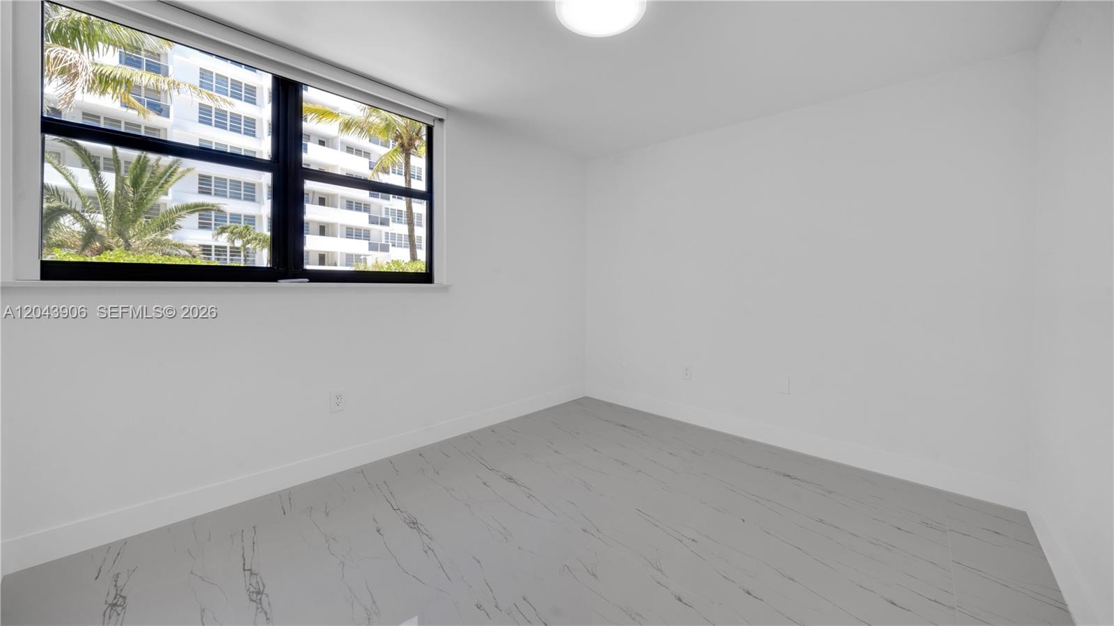 1623 Collins Avenue 415 Property Photo 20