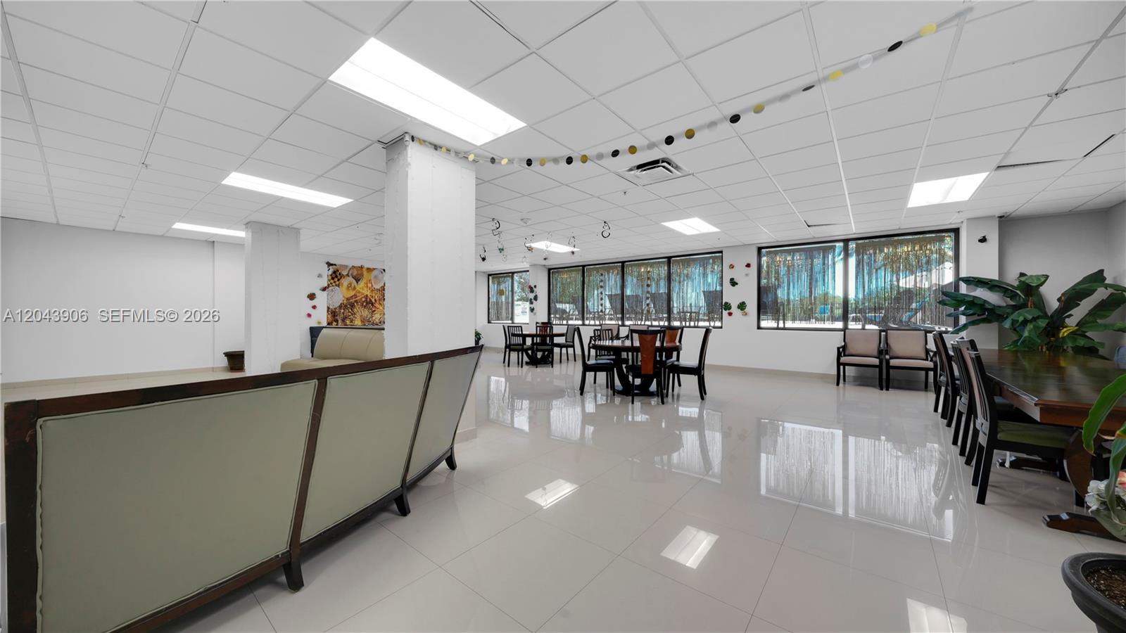 1623 Collins Avenue 415 Property Photo 40