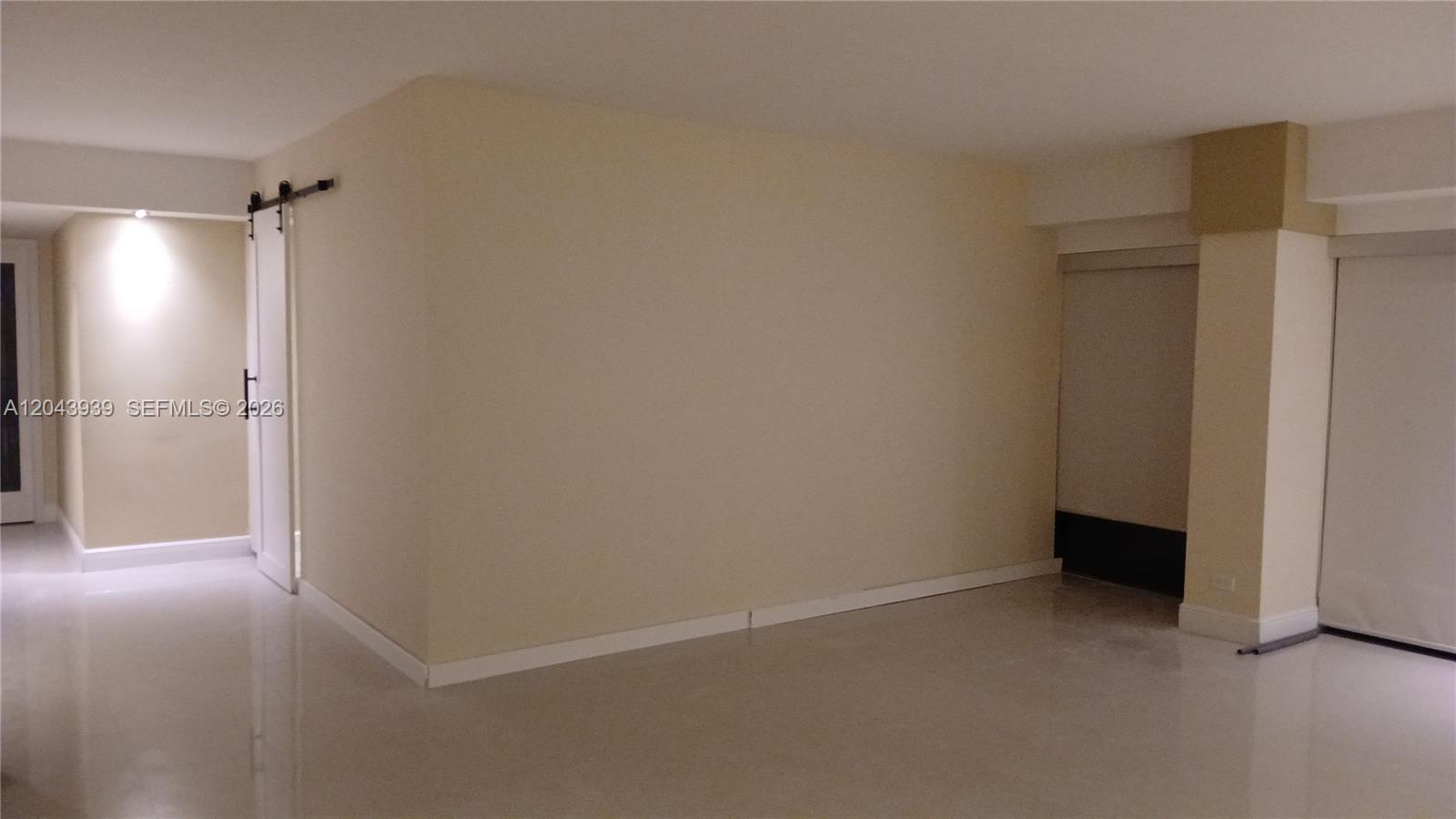 1800 Ne 114th Street 508 Property Photo 1