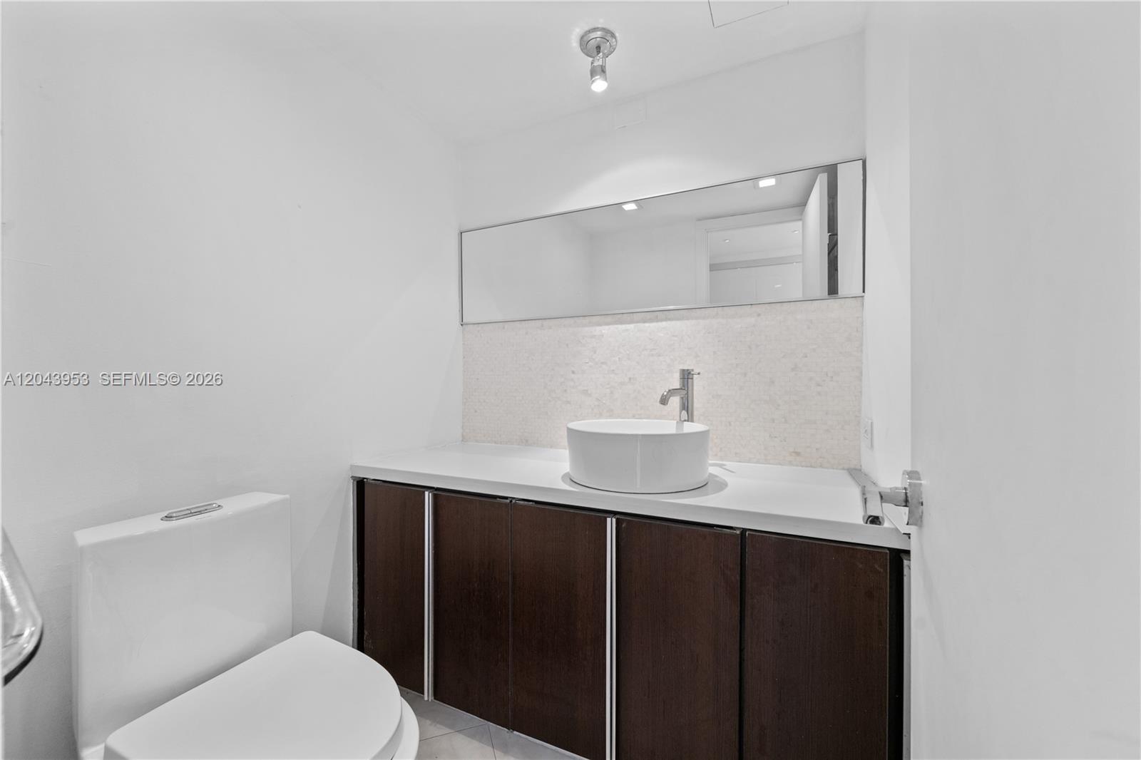 11 Island Avenue 610 Property Photo 9
