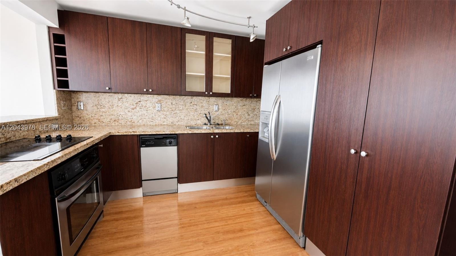 1901 Brickell Avenue B2203 Property Photo 7