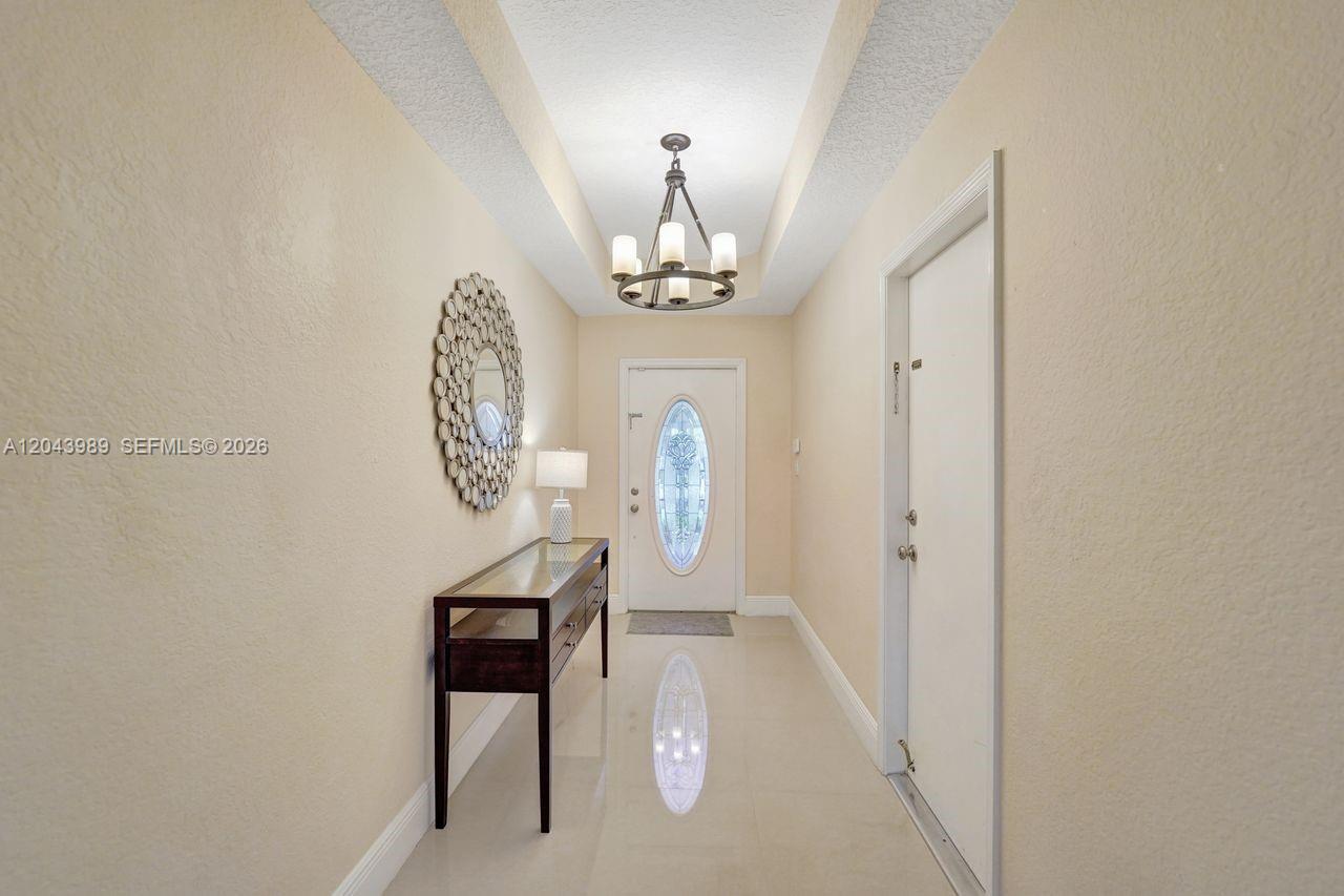 14003 N Cypress Cove Circle Property Photo 5