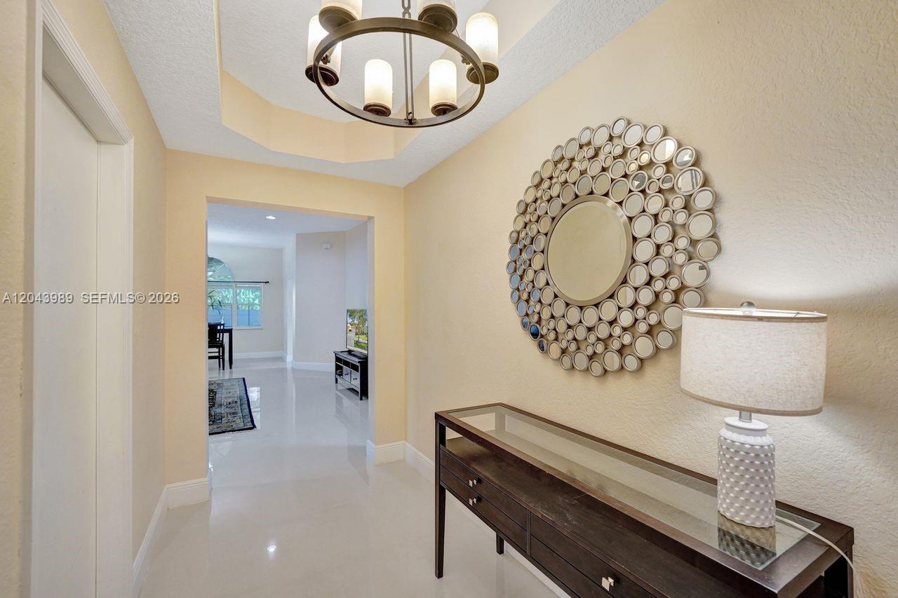 14003 N Cypress Cove Circle Property Photo 6