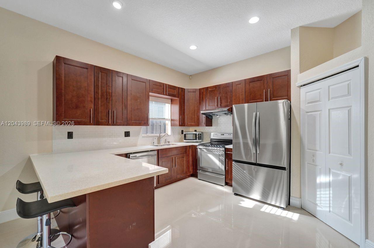 14003 N Cypress Cove Circle Property Photo 13