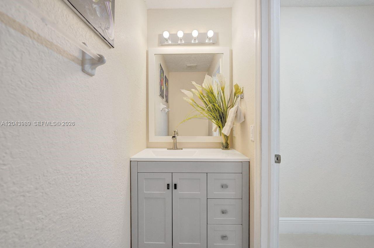 14003 N Cypress Cove Circle Property Photo 21