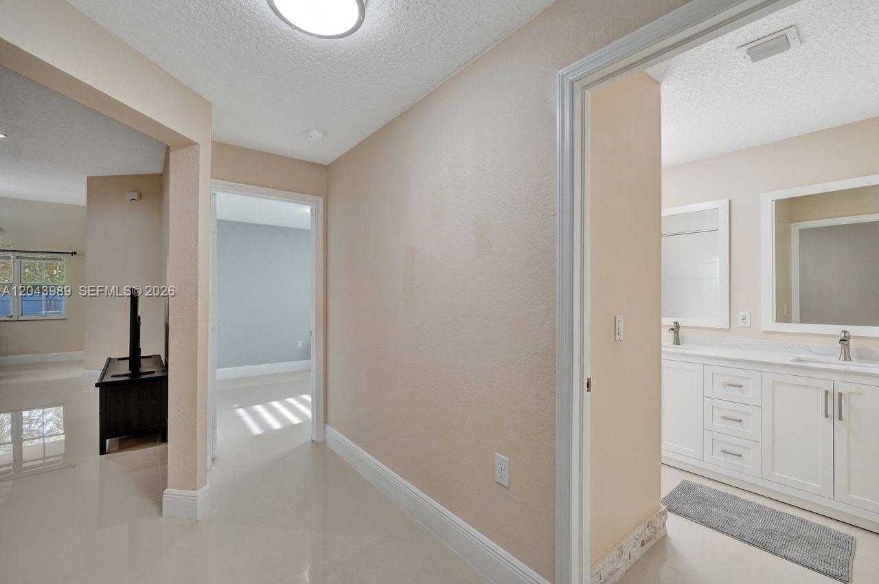14003 N Cypress Cove Circle Property Photo 42