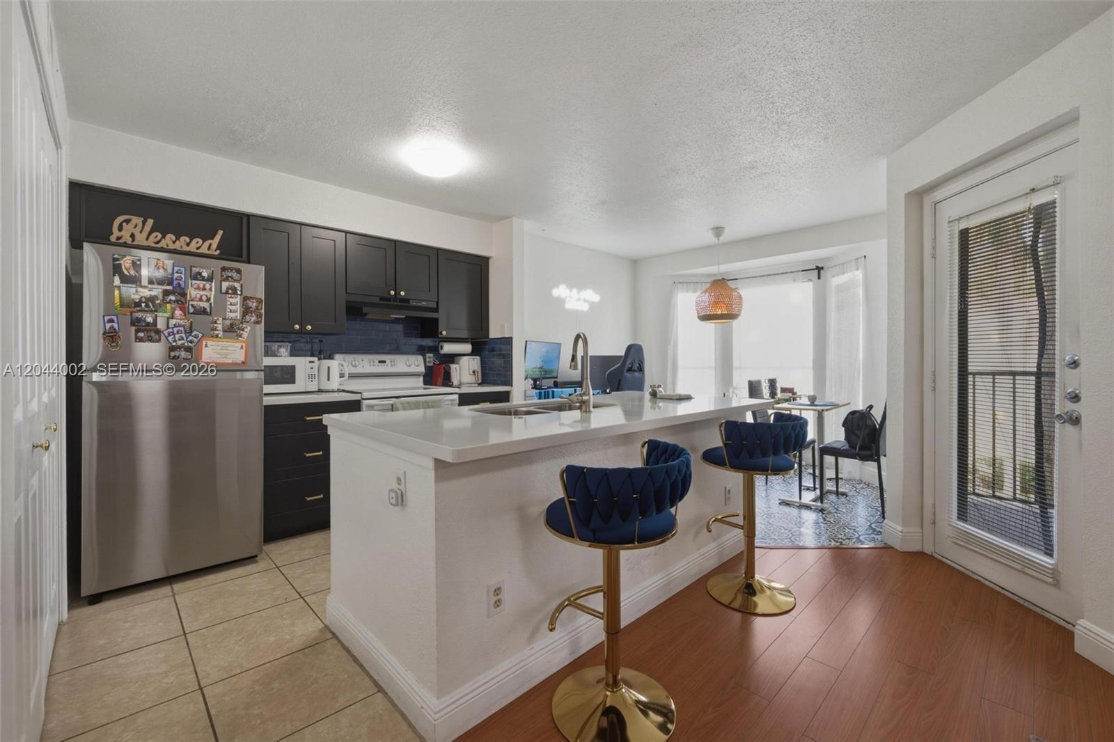 977 Riverside Drive 220 Property Photo 5
